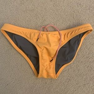 GREAT CONDITION mango Jolyn cheeky bottom